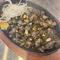 目玉商品！ひね鶏の炭火焼