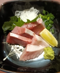 寒ブリ刺し