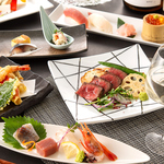 贅沢な寿司懐石コース。季節の厳選素材を堪能できます。その他ご宴会に便利な飲放付コース多数ご用意