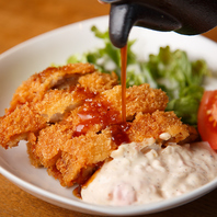 定番のひと皿からこだわりの逸品までお酒のすすむ料理◎