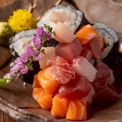 ぶっかけ海鮮巻き寿司