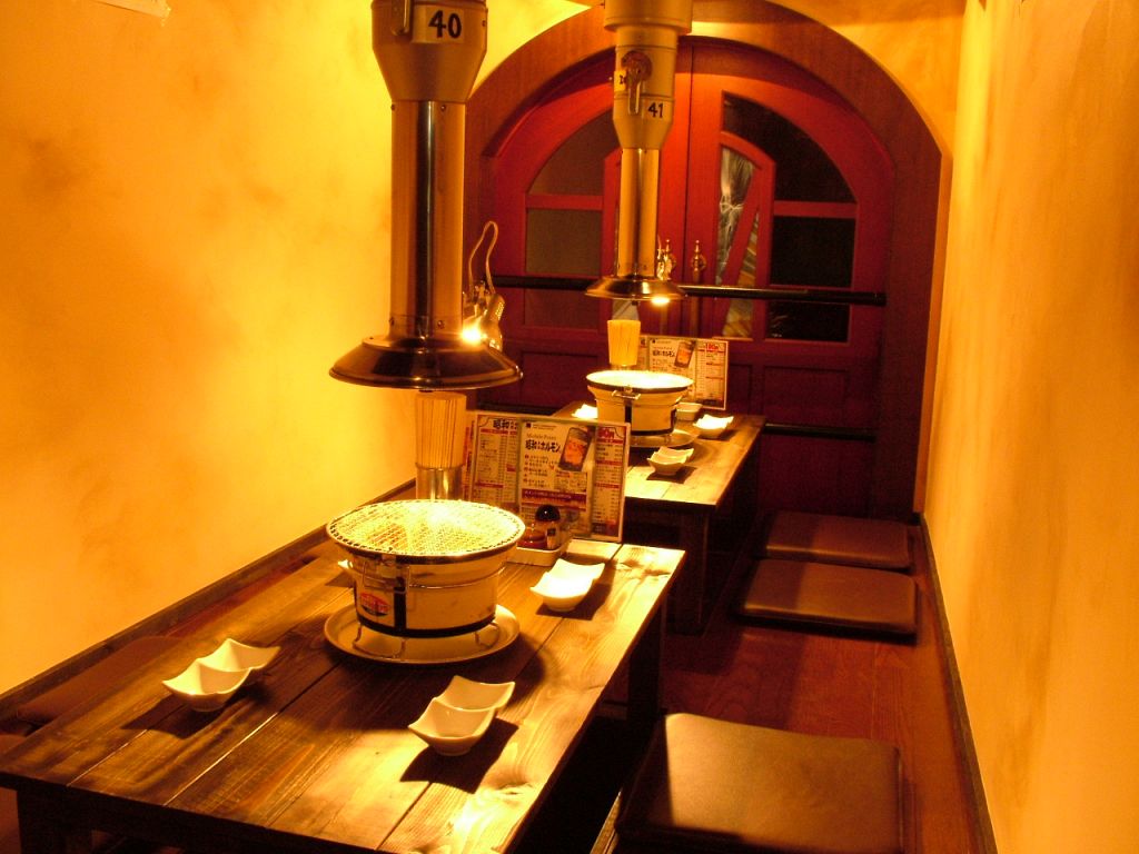 プライベート感たっぷりの掘りごたつ席！人気の為、早めの予約がオススメ