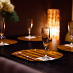 上質で落ち着いた空間で、大切な方とのひとときをお過ごし下さい。