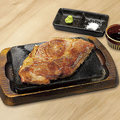 料理メニュー写真&nbsp;黒毛和牛のサーロインステーキ《200g》