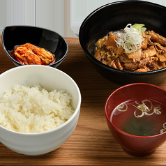 牛はらみすじ煮込み定食