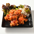 料理メニュー写真 ヤンニョムチキン（韓国風唐揚げ）