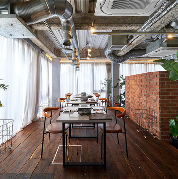 京都焼肉enen 四条河原町店の雰囲気1