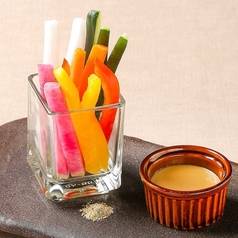 彩り野菜スティック 燻製香るマヨネーズとハーブ塩で