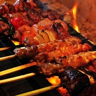 一流有名店出身の焼師が焼き上げる串焼き