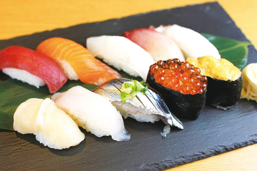 新鮮なネタを使用した握り各種！自慢の寿司をご賞味ください！