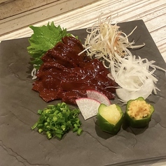 馬レバ―刺身
