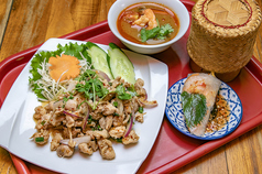 ラープ・ガイセット　North-easten Thai Street Style
