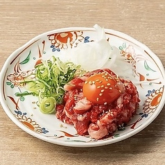 炙り牛ユッケ
