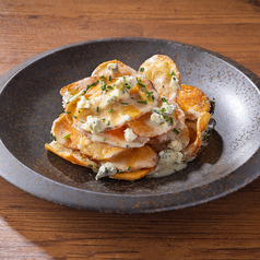 ■トリュフチップス　ゴルゴンゾーラチーズ添え