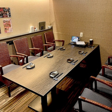 もつ鍋串焼き 暁月 三ヶ森の雰囲気1