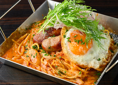 【酒のアテパスタ】お肉屋さんのナポリタン/お魚屋さんのペスカチーノ