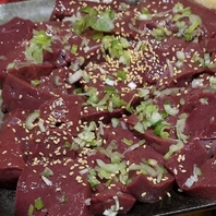 店主こだわりお肉！！ツヤッツヤ新鮮牛レバー！