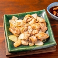 料理メニュー写真&nbsp;〈名物〉もも肉籠炙り焼き