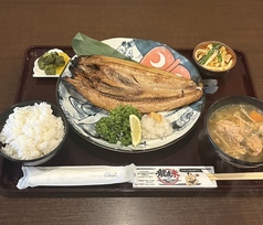 お椀ちゃんこ食堂酒場龍虎朱のおすすめランチ1