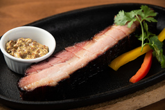 厚切りベーコンの黒胡椒ステーキ｜Grilled Thick Cut Bacon Steak