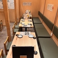 16名様までご利用が可能なテーブル席は各種宴会や飲み会でのご利用にぴったり♪片側はソファー席になっているので、会社帰りの気軽な飲み会をはじめ女子会やママ友会にも幅広くご活用いただけるのが嬉しいポイント◎名物の魚塊盛り合わせなど自慢の魚介料理を囲みながら、皆様で思い出に残る特別なご宴会をご満喫ください。