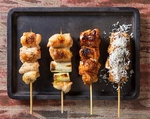 職人が1本1本丁寧に焼き上げた焼き鳥はカリッとジューシーに仕上げられている至高の1本です♪