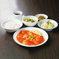 料理メニュー写真&nbsp;平日夜限定！エビチリソース定食
