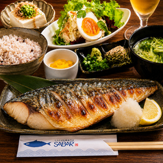 ほろ酔い鯖の塩焼き(ハーフ)の夜定食