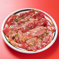 こだわりのタレでいただくボリューミーな焼肉♪