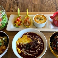 彩り豊かなアトラーレプレートで楽しむ贅沢ランチ