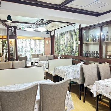 インド料理ニルヴァーナの雰囲気1