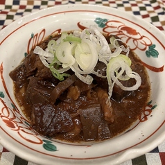 名古屋味噌の牛スジ土手煮