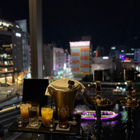 店内奥に2人だけの空間を楽しめるお席があります！