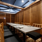 貸切での宴会も可能な店内は最大60名様までご案内可能です！貸切でのご利用は30名様から承っております。店舗貸切のため他のお客様の目を気にせずにお楽しみ頂けます！飲み放題付きコースご用意♪ご予約や空席情報などお気軽にお問合せ下さい。