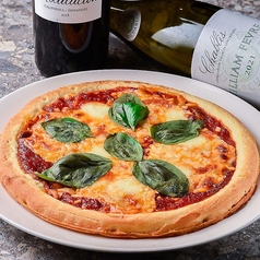 ピザやパスタなどの本格イタリアン