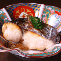 昼のお食事から夜の宴まで多彩な場面に寄り添う和の献立