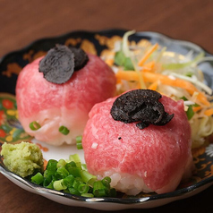 【肉寿司】和牛手毬寿司 トリュフ 2貫