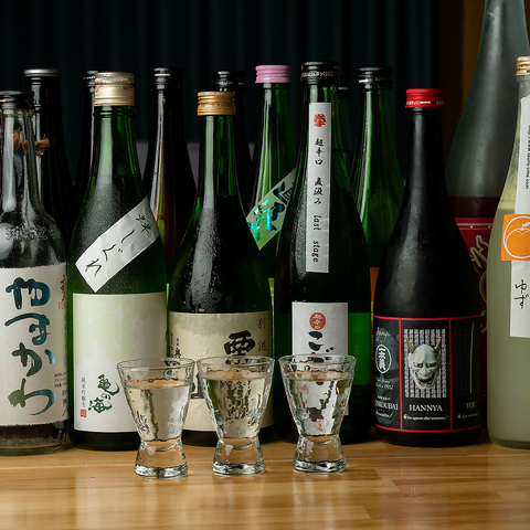 日本酒・焼酎が種類豊富に揃う八王子の日本酒バル！仕事帰りの気軽な飲み会にも◎