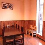 落着いた空間で愉しい時間をお過し下さい。