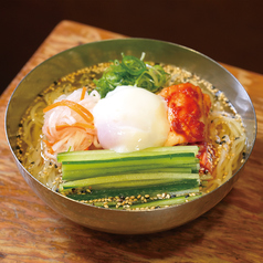 どんどん特製冷麺／梅冷麺　各