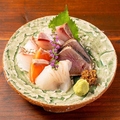 料理メニュー写真&nbsp;〈名物〉本日のおまかせ お造り五種盛り