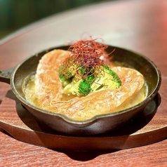 秋野菜とソフトシェルシュリンプの四川風アヒージョ