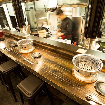 餃子 とんちゃん専門店 塚ちゃん餃子の雰囲気1