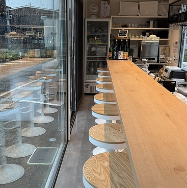 BAR101 バルワンオーワンの雰囲気1