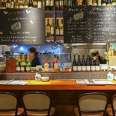 ワイン酒場 Bistro 2538 ビストロニコミヤの雰囲気2