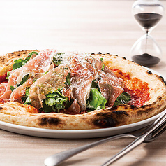 賞味期限5分のとろける生ハムピッツァ