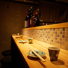 ※座りカウンター：落ち着いて飲みたい方にはゆっくり座れるカウンター席も。