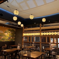 丸鶏HAKOZAKI 新富士店の雰囲気3