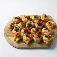 海老とブロッコリーのアヒージョトースト