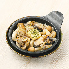 つぶ貝としめじのガーリックバター焼